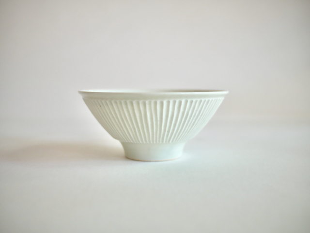 阿部春弥 白磁しのぎ飯碗 ２個セット 新品 作家 器 高台 ご飯茶碗 阿部春弥・みか 白磁しのぎ飯碗(大）